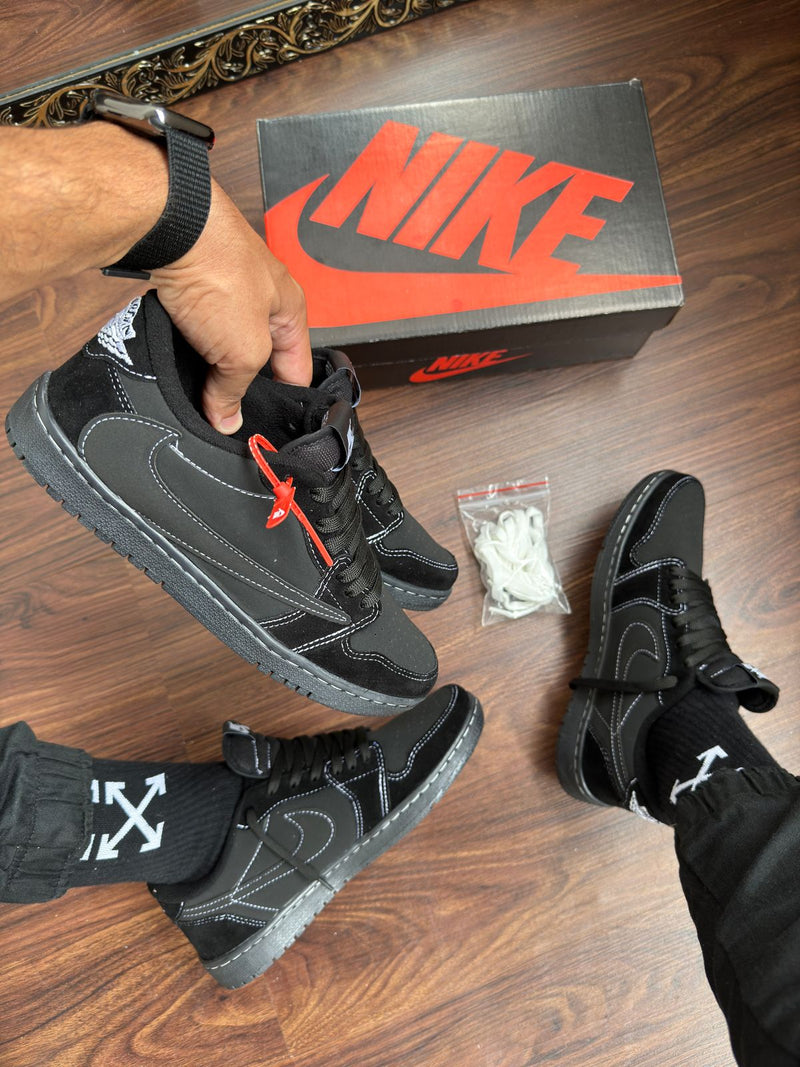 Travis Scott Air Jordan 1 Low Black