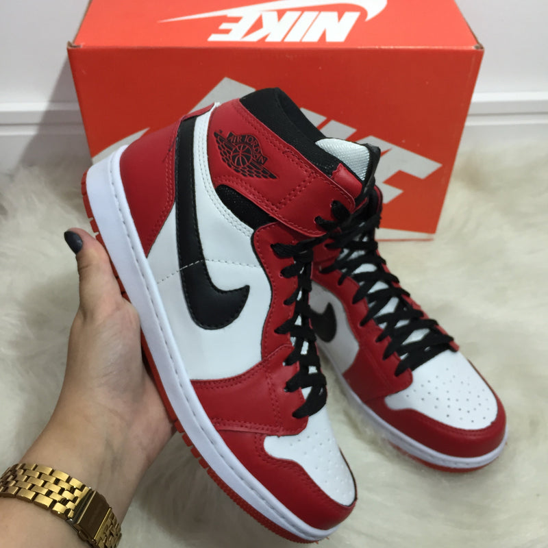 BOTA NIKE AIR JORDAN VERMELHA/BRANCA