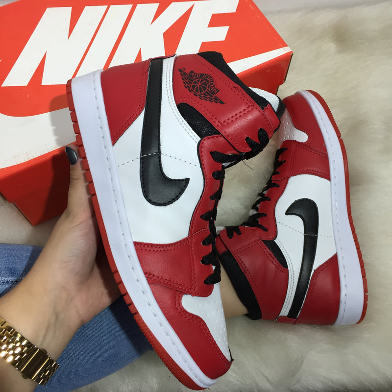 BOTA NIKE AIR JORDAN VERMELHA/BRANCA