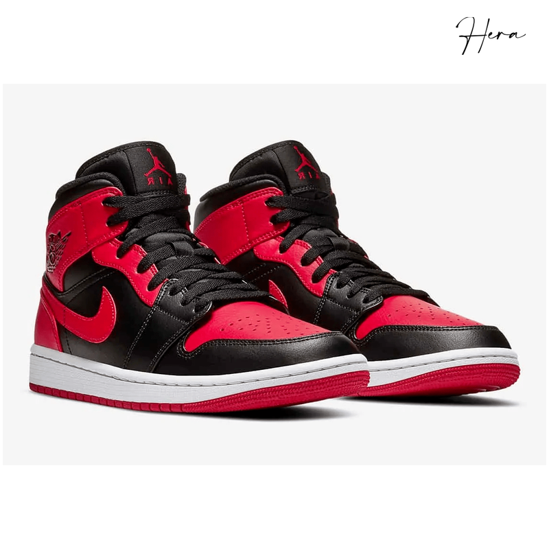 BOTA NIKE AIR JORDAN PRETA COM VERMELHO