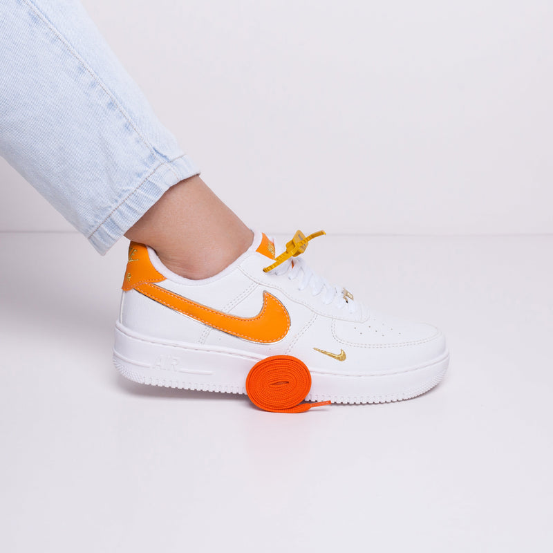 TÊNIS NIKE AIR FORCE BRANCO SALMÃO