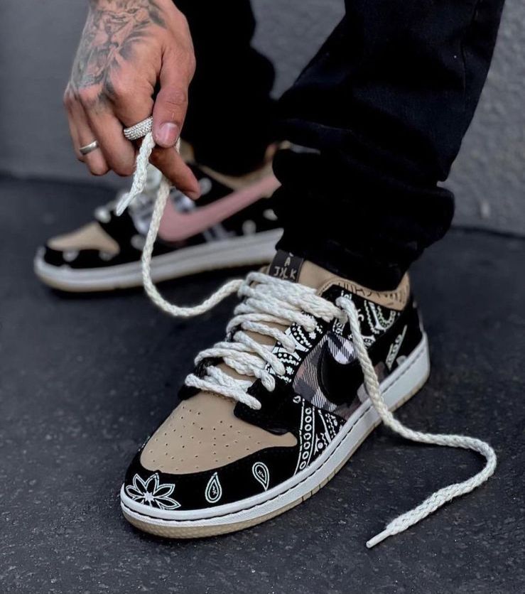 TÊNIS AIR DUNK TRAVIS SCOTT