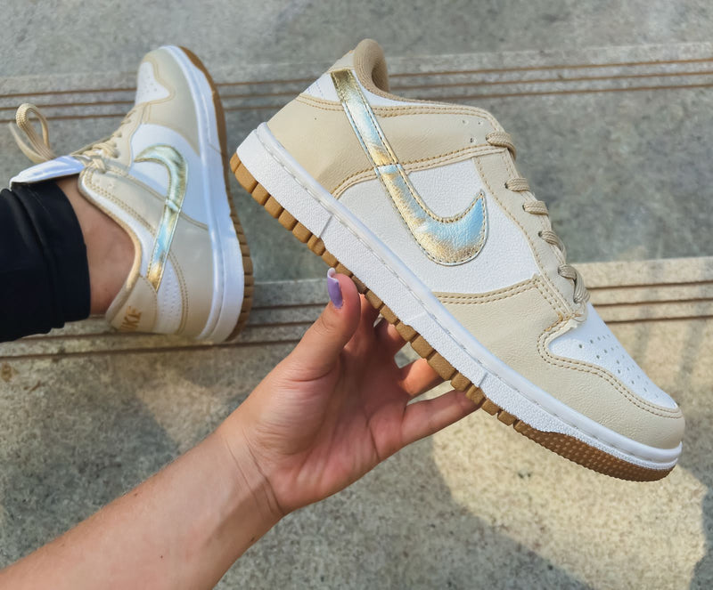 TÊNIS AIR DUNK DOURADO