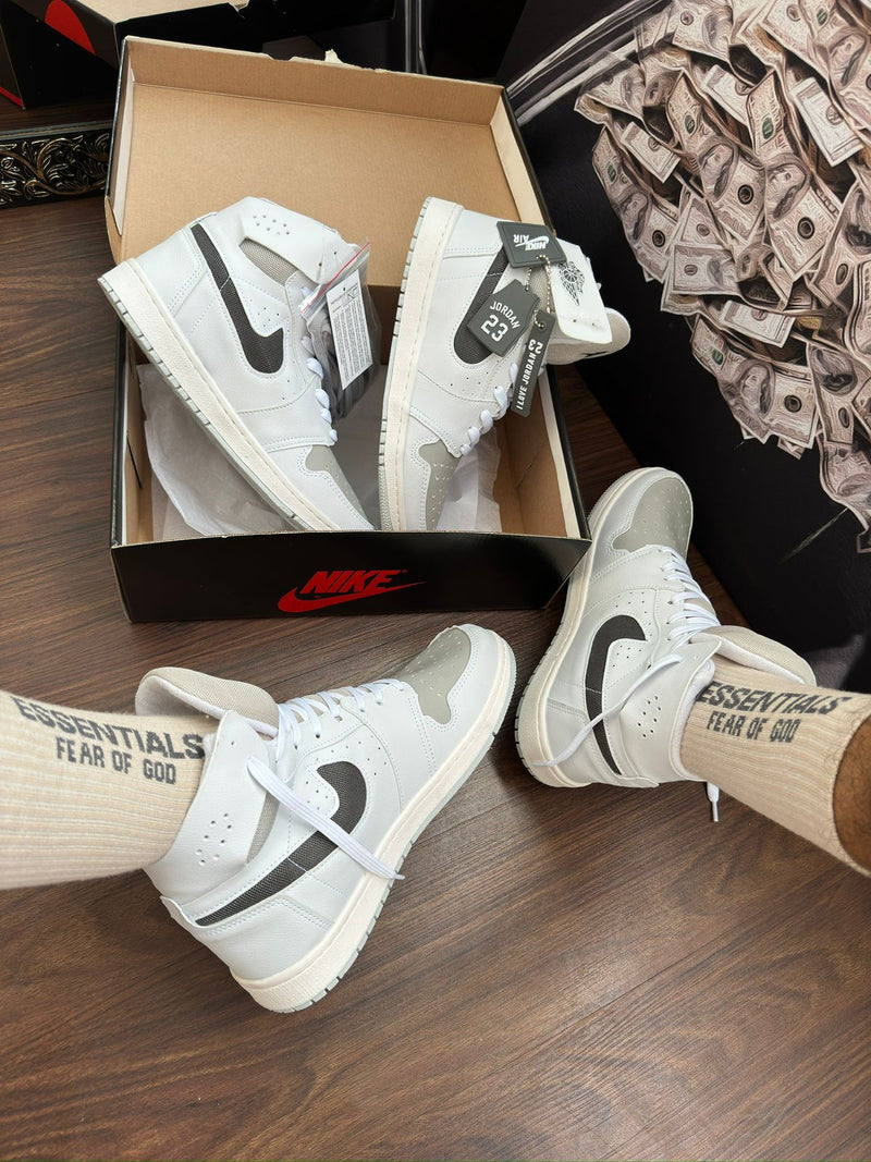 BOTA NIKE AIR JORDAN ZOOM BRANCA