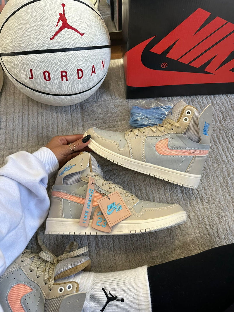 BOTA NIKE  JORDAN 1 ZOOM BEGE/GELO/SALMAO