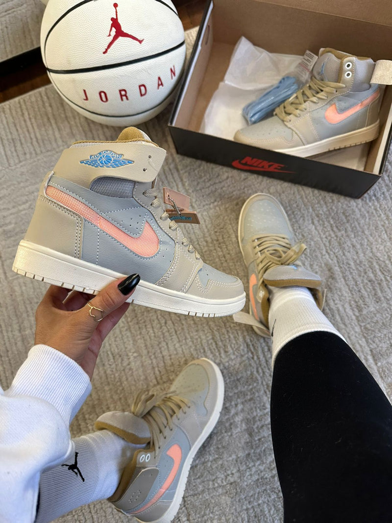 BOTA NIKE  JORDAN 1 ZOOM BEGE/GELO/SALMAO