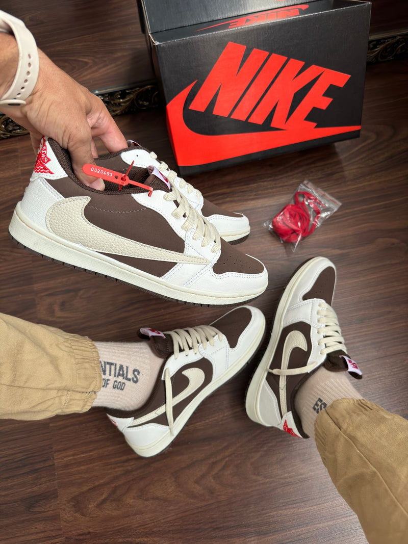 Travis Scott Air Jordan 1 Low White Bege