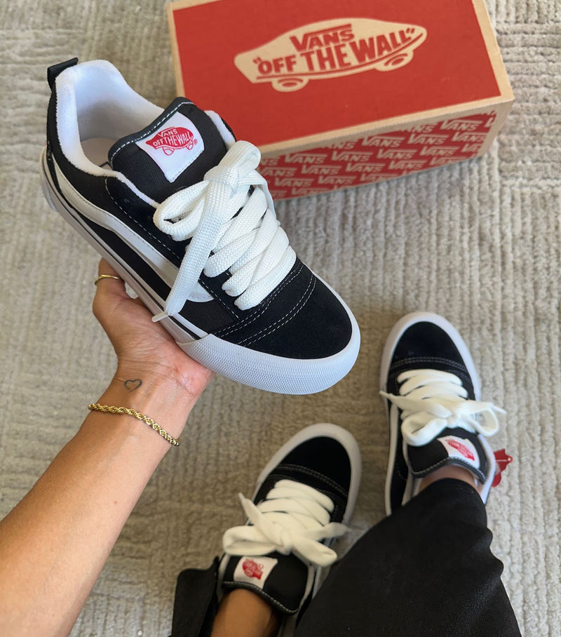 Tênis KNU Skool Black True White Trazem