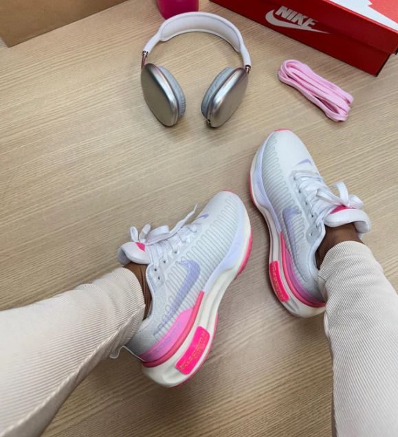 TÊNIS NIKE ZOOM INVINCIBLE BRANCO ROSA